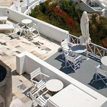 Marvellous Santorini | Ladros | 1 Bedroom | Min. Children Age: 12 Years | Private Furnished Balcony Overlooking The Sea | Spacious Shared Sun Terrace And Swimming Pool With Breathtaking Caldera View | Apartment Oia (Santorini)